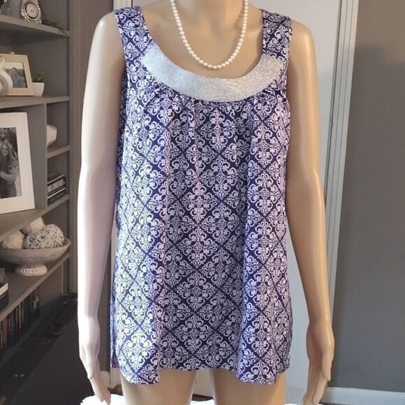 Gap Women's Size Large Royal Blue and White Print Scoop Neck Flowy Tank Top - Picture 10 of 10